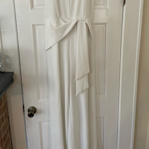 COPY - White Jumpsuit size M - Picture 2 of 3